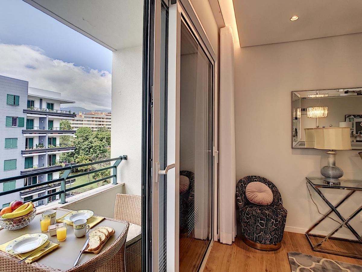 Paradise Apartment By Lovelystay Φουνκάλ Εξωτερικό φωτογραφία